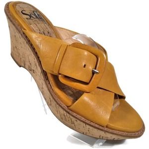 SS776 Sofft Leather Sandals size 7M